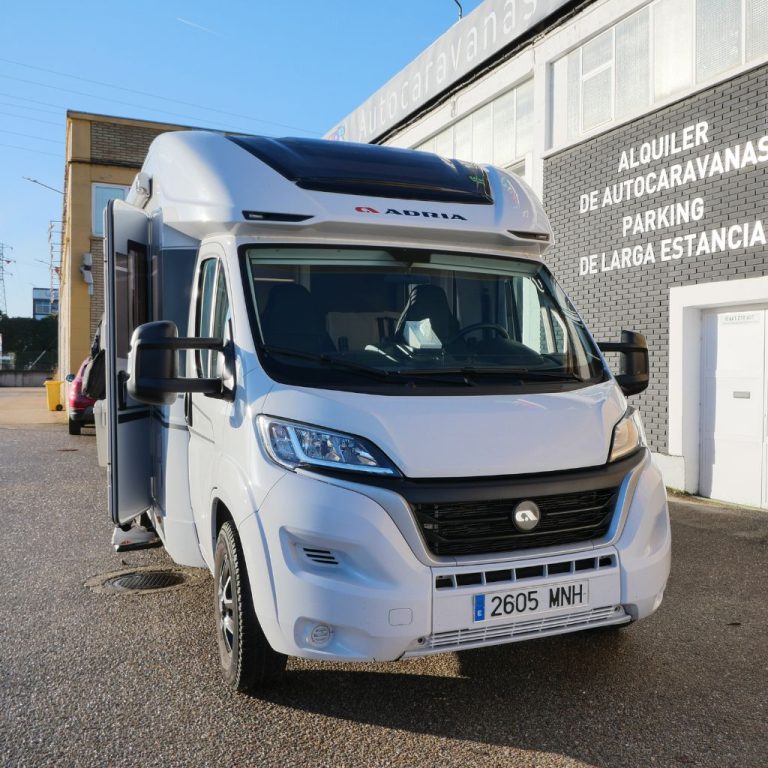 Adria Matrix Axess 670 sc frontal