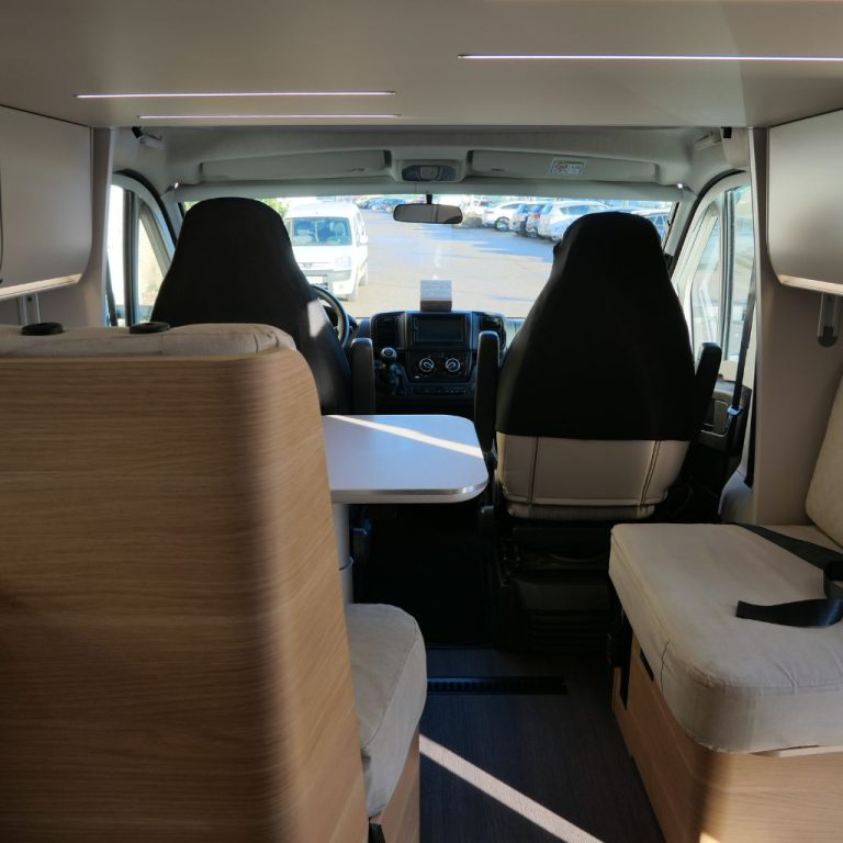 Adria Matrix Axess 670 sc zona central