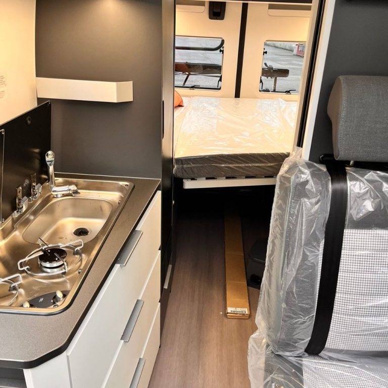 Camper Picasso Twin 600spb supreme cocina